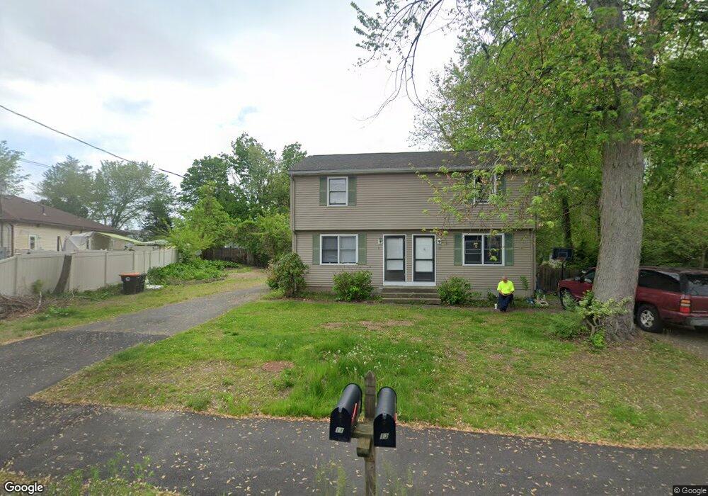 11 Line St unit 13, Feeding Hills, MA 01030 - photo 1