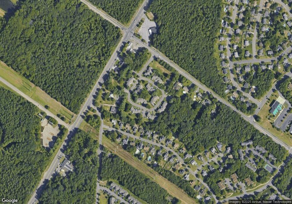 20 S Pointe Cir, Tinton Falls, NJ 07753 - photo 1