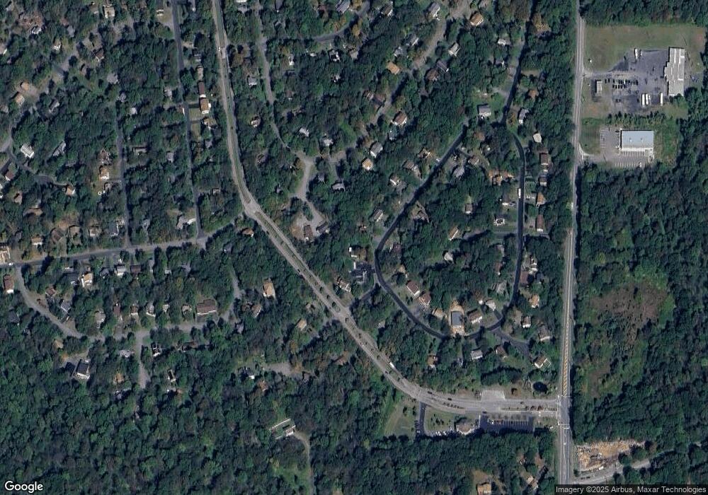 257 Greenbriar Cir, Tobyhanna, PA 18466 - photo 1