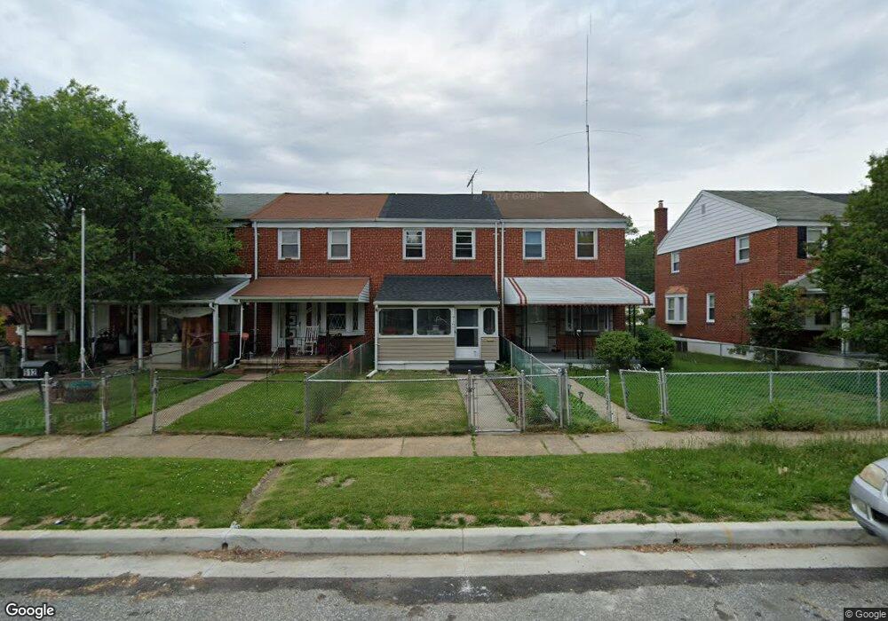 916 Middlesex Rd, Essex, MD 21221 - photo 1