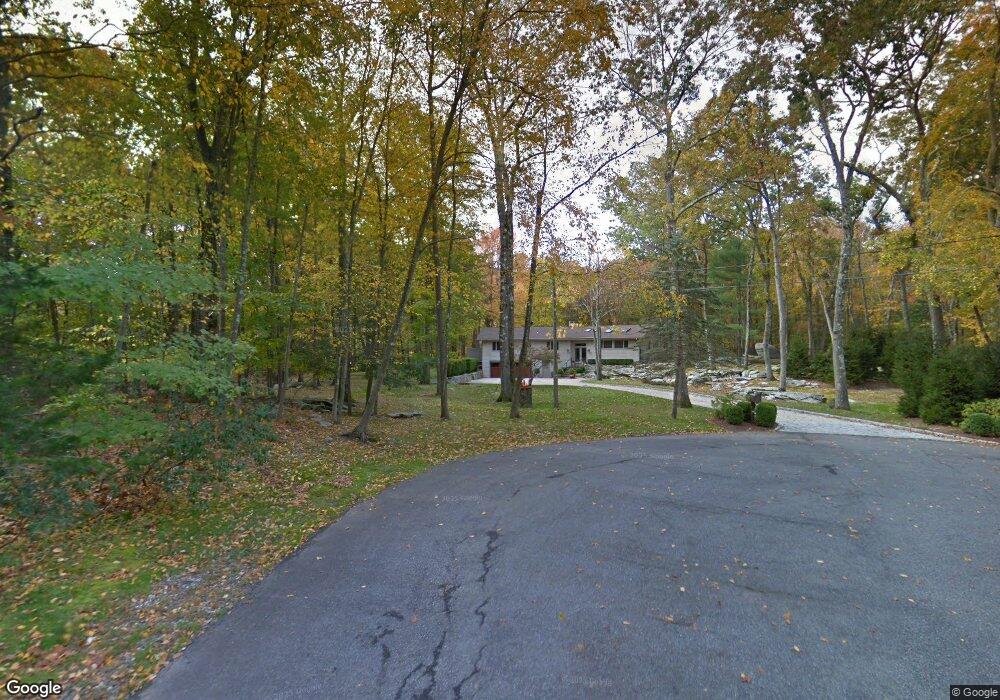 37 Laurel Rd, Pound Ridge, NY 10576 - photo 1