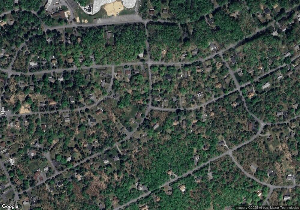 824 D Lakeview Dr, Pocono Pines, PA 18210 - photo 1