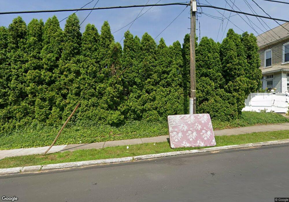 408 S Broad St, Nazareth, PA 18064 - photo 1