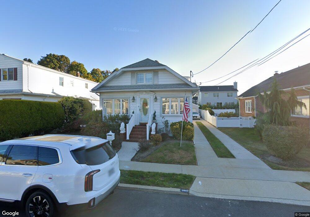 2667 Kenny Ave, Merrick, NY 11566 - photo 1