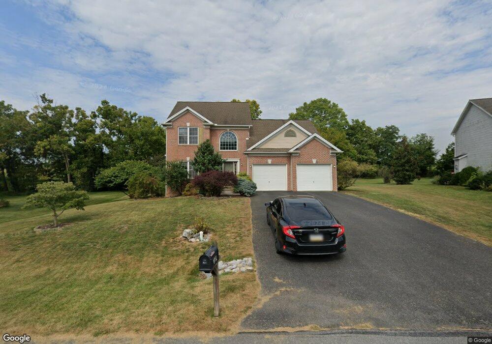 248 Creekwood Dr, Greencastle, PA 17225 - photo 1