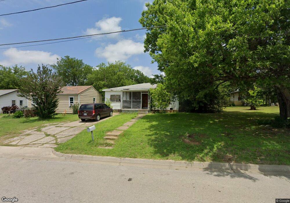 1409 3rd Ave NE, Ardmore, OK 73401 - photo 1