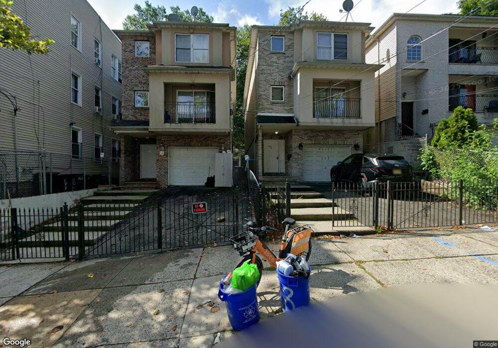 228 W Runyon St, Newark, NJ 07108 - photo 1