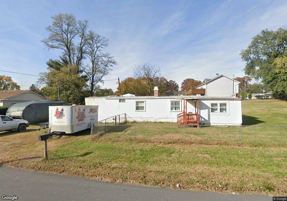 213 E 13th Ave, Ranson, WV 25438 - photo 1