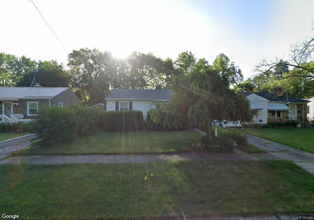 611 Chalmers St, Flint, MI 48503 - photo 1