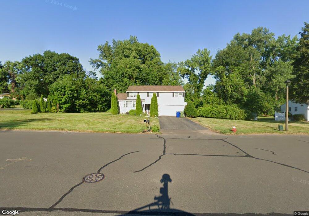 105 Willowcrest Dr, Windsor, CT 06095 - photo 1