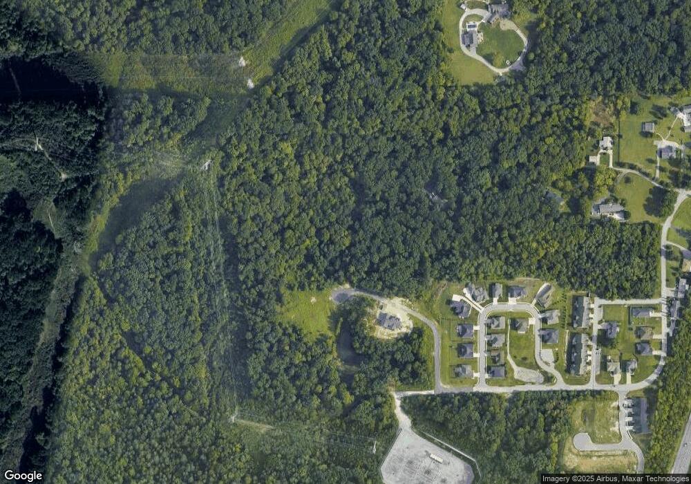 805 Wooded Ridge Dr, New Albany, IN 47150 - photo 1