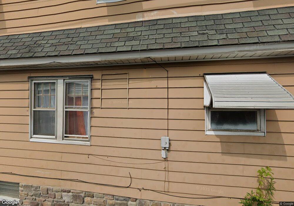 862 Lafayette Ct, Hazleton, PA 18201 - photo 1