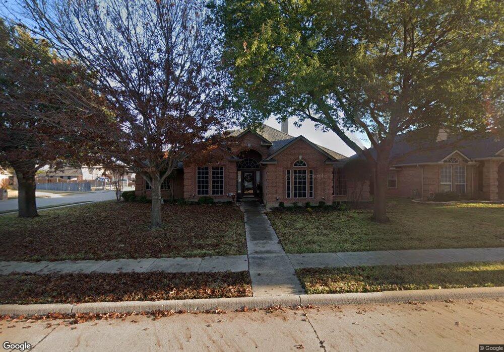 9120 Hialeah Cir S, North Richland Hills, TX 76182 - photo 1