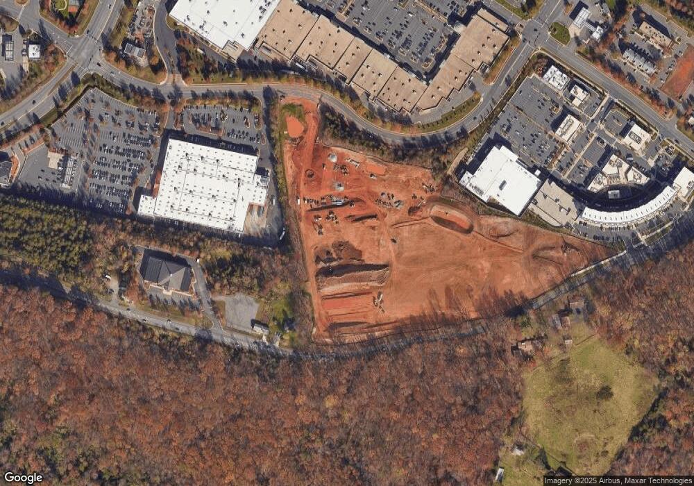 21435 Potomac View Rd, Sterling, VA 20164 - photo 1