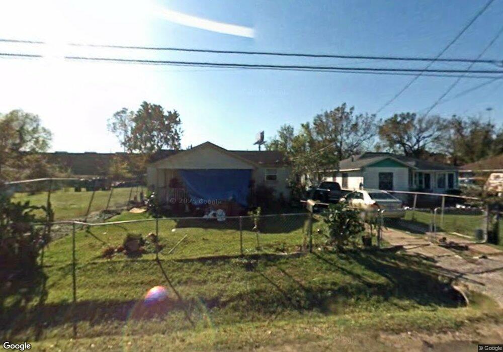 416 Caplin St, Houston, TX 77022 - photo 1