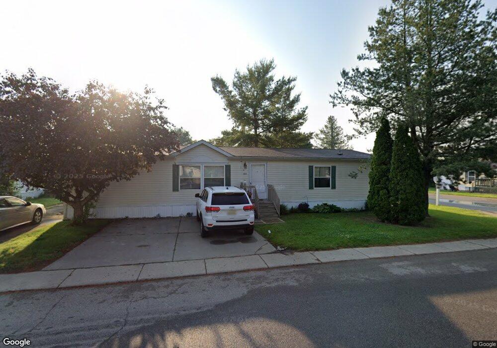 122 Pineview Dr, Flint, MI 48506 - photo 1