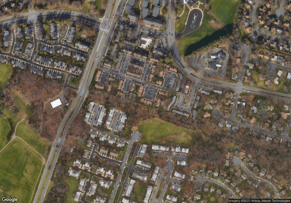 208 Charing Ct unit 53, Sterling, VA 20164 - photo 1