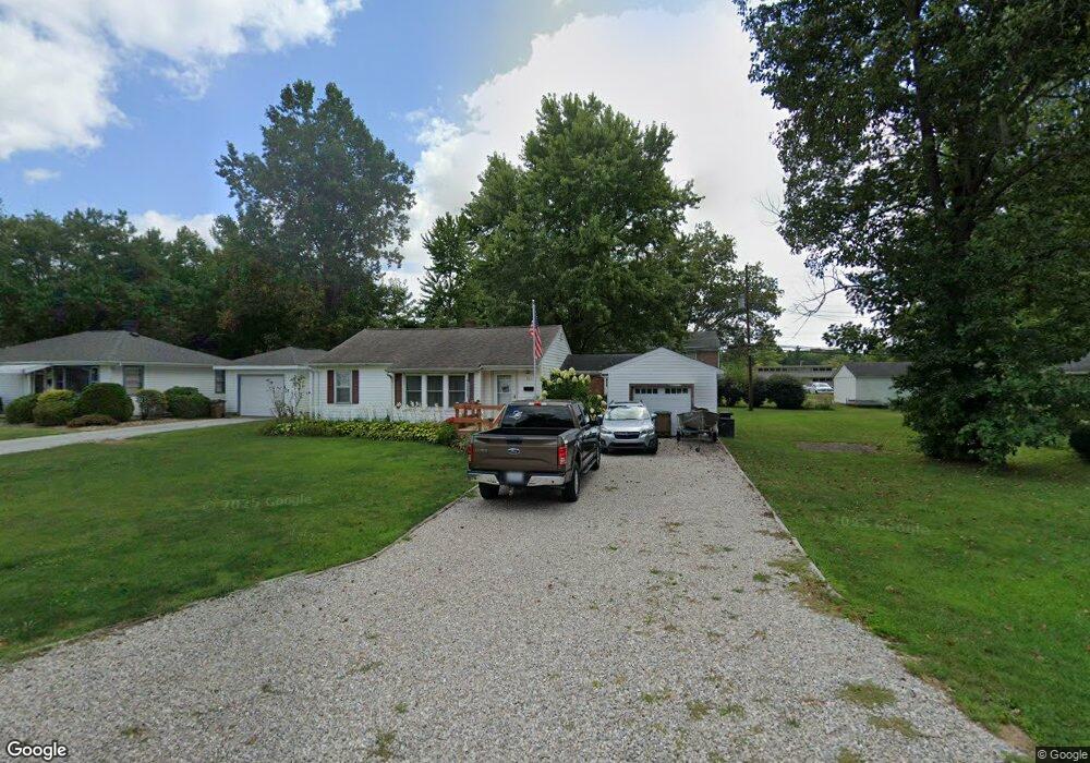 521 Willow Ln, Columbus, IN 47203 - photo 1