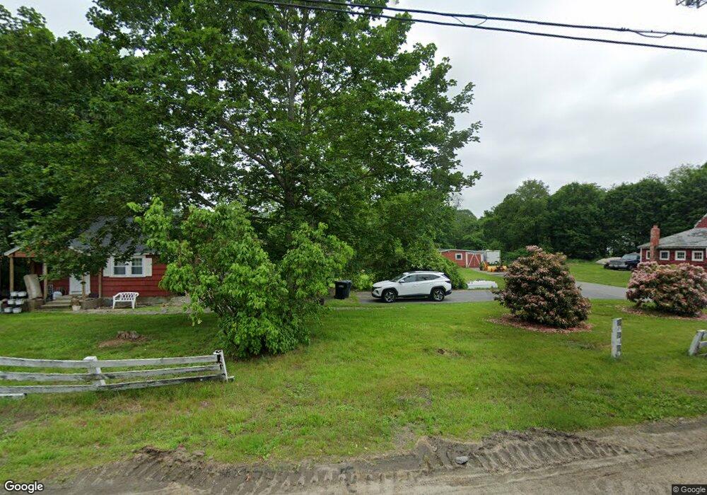 461 Mammoth Rd, Pelham, NH 03076 - photo 1