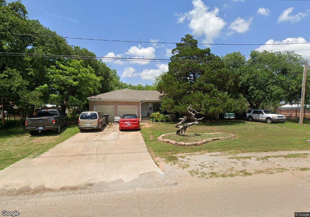 1309 E Chestnut Ave, Duncan, OK 73533 - photo 1