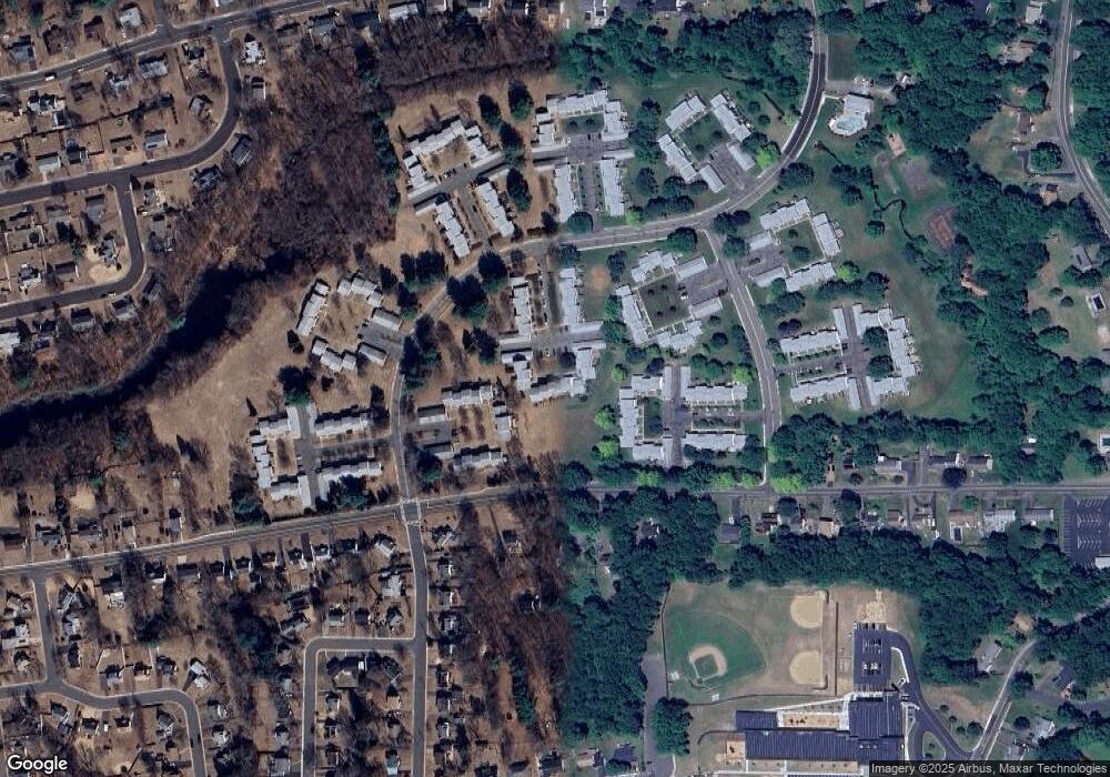 69 Ambassador Dr unit F, Manchester, CT 06042 - photo 1