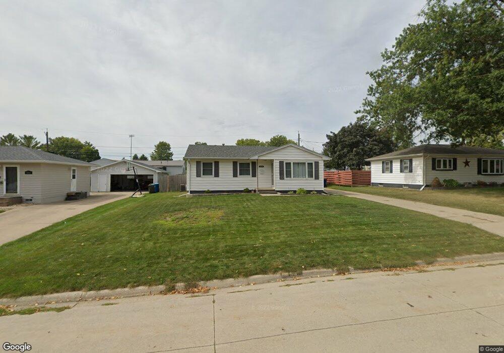 1236 Deloris Dr, Waterloo, IA 50701 - photo 1