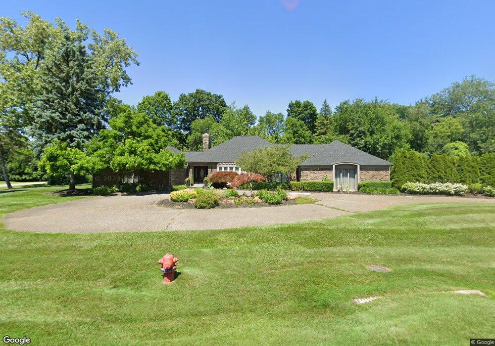 6305 Wellesley Dr, West Bloomfield, MI 48322 - photo 1