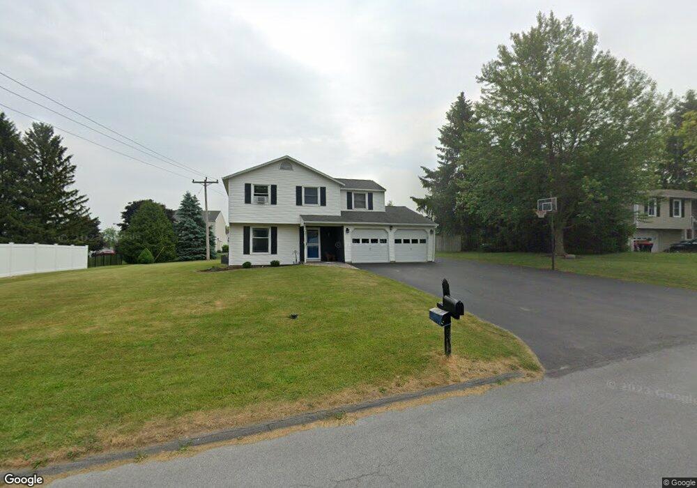 817 Leta Ln, Chittenango, NY 13037 - photo 1