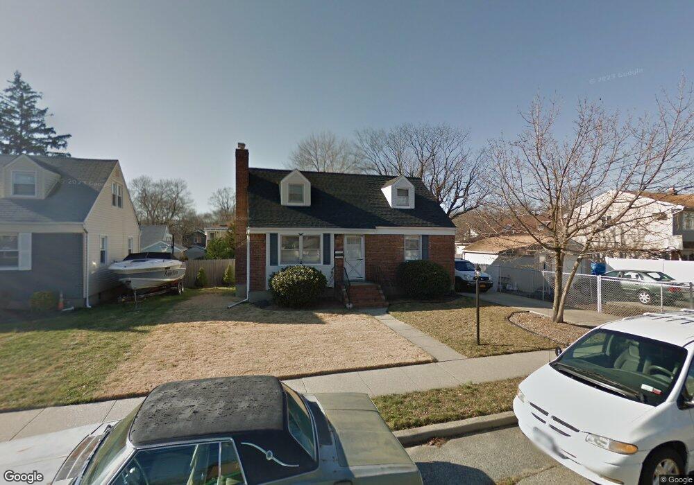 6 Ocean Ave, Bellmore, NY 11710 - photo 1