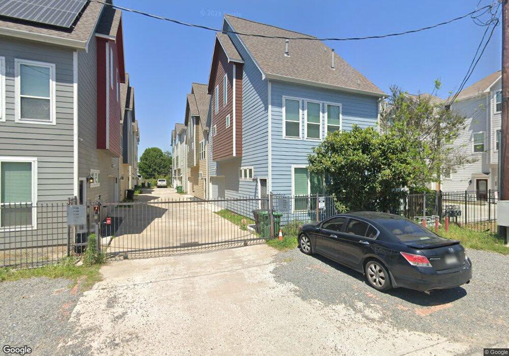 730 Link Rd, Houston, TX 77009 - photo 1