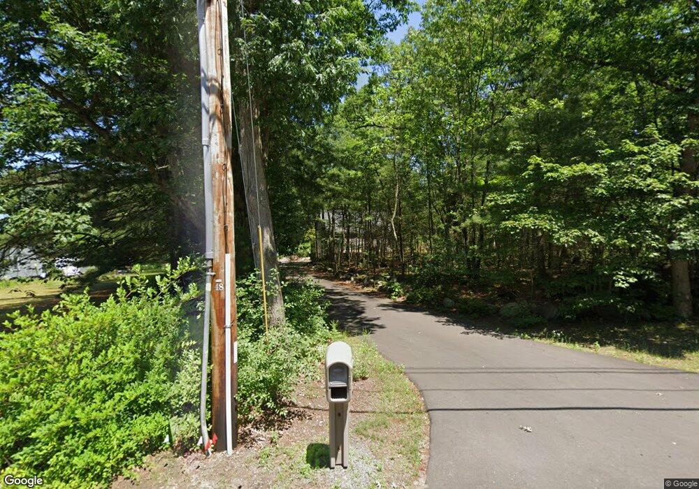 907 Hildreth St, Dracut, MA 01826 - photo 1