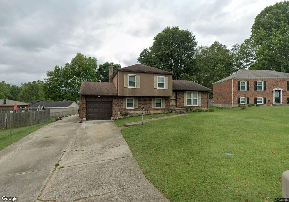 6806 Bainbridge Ct, Louisville, KY 40228 - photo 1