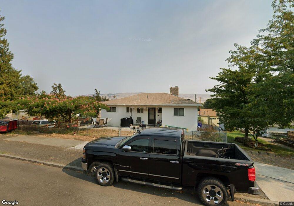 613 E 13th St, the Dalles, OR 97058 - photo 1