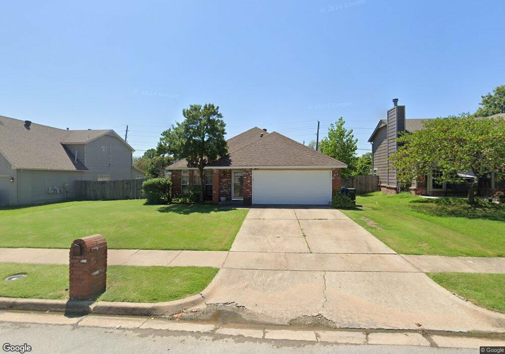 2617 W Montgomery St, Broken Arrow, OK 74012 - photo 1