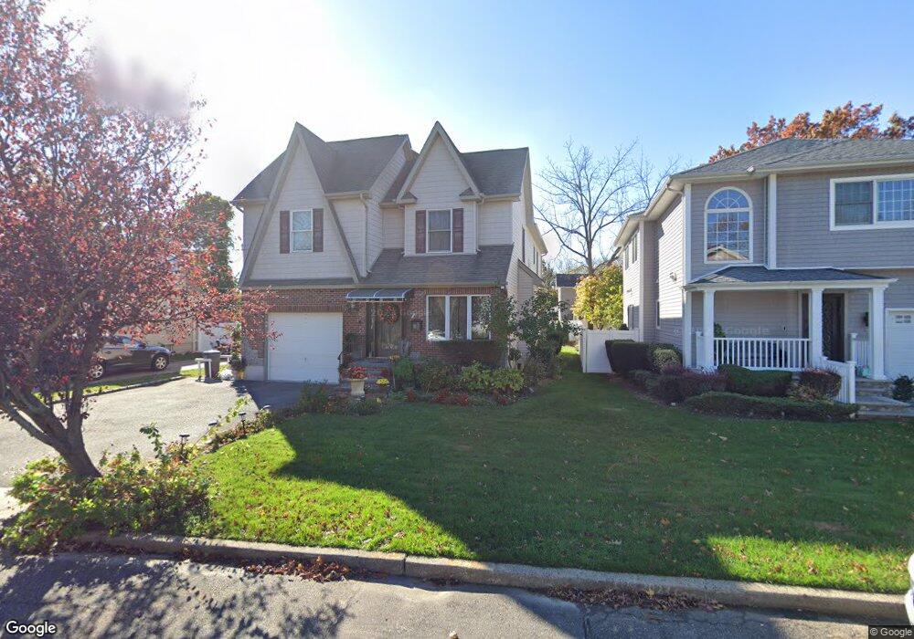 101 Catlin Place, Hewlett, NY 11557 - photo 1