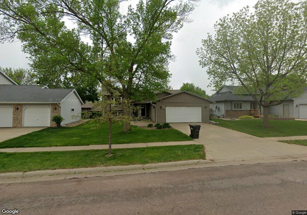 2501 S Avondale Ave, Sioux Falls, SD 57110 - photo 1