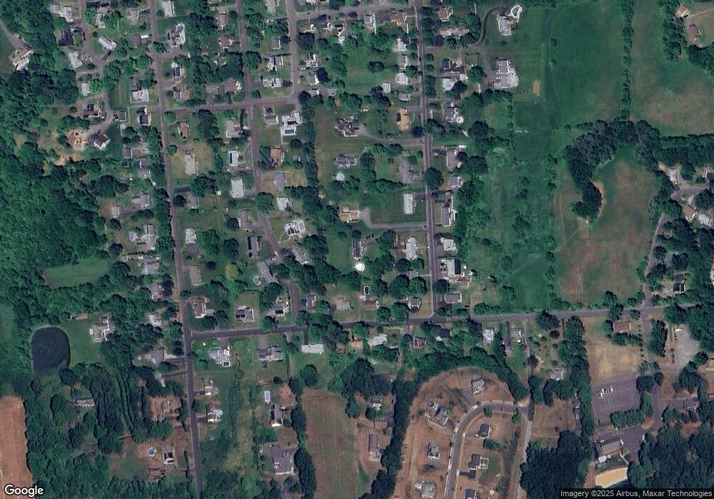 765 Ridge Rd, Middletown, CT 06457 - photo 1