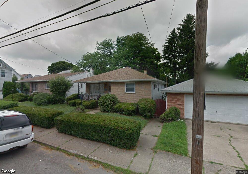 715 W 1st St, Hazleton, PA 18201 - photo 1