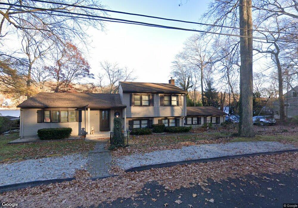 42 Cubles Dr, Niantic, CT 06357 - photo 1