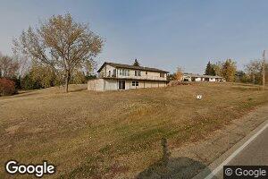 506 6th St NW, Kenmare, ND 58746