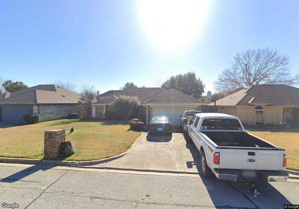 7424 Dana Ln, North Richland Hills, TX 76182 - photo 1