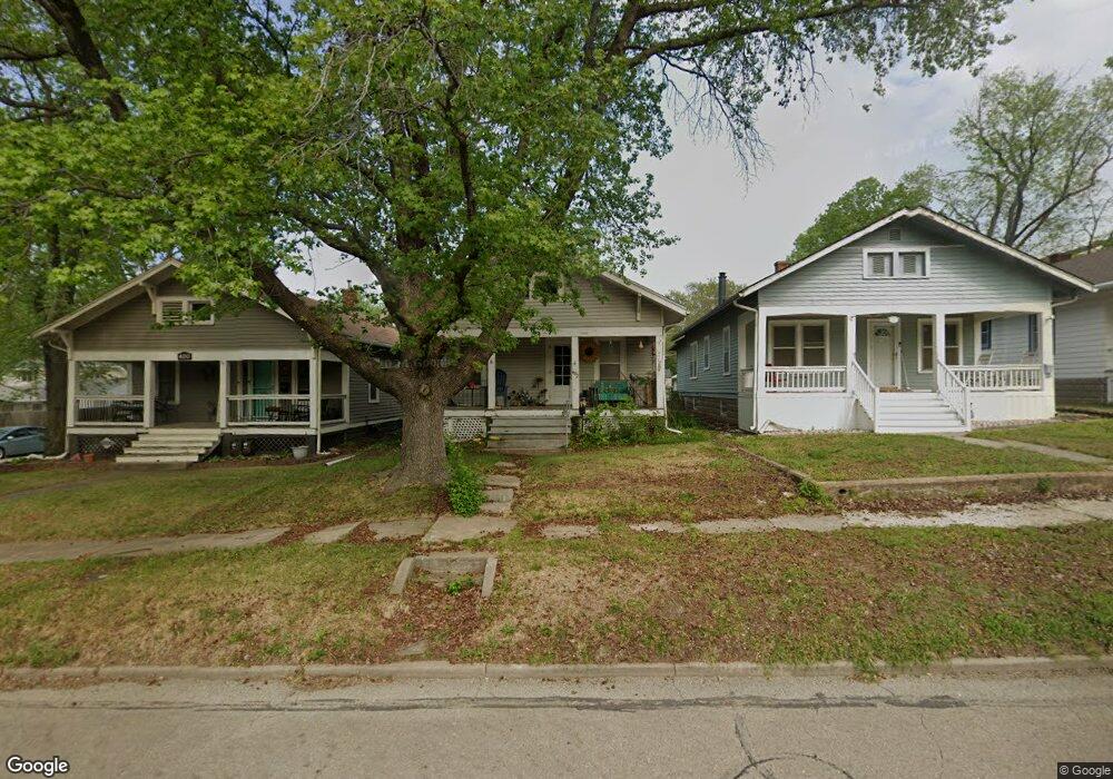 402 SW Roosevelt St, Topeka, KS 66606 - photo 1