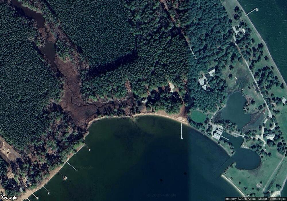 372 Lynch Point Rd, Kinsale, VA 22488 - photo 1