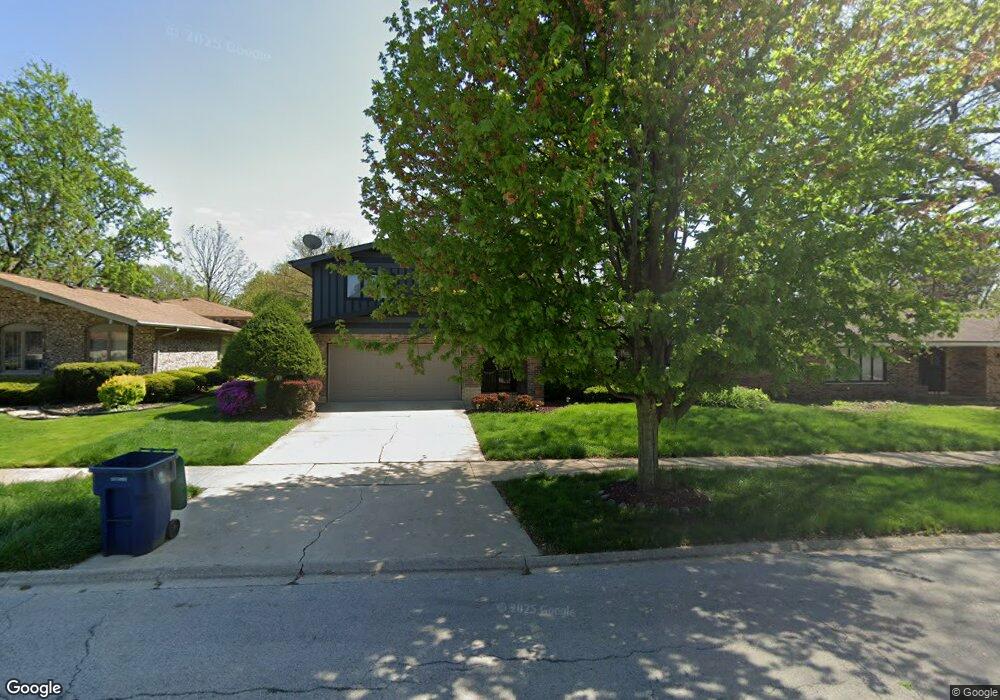 4315 Cedarwood Ln, Matteson, IL 60443 - photo 1