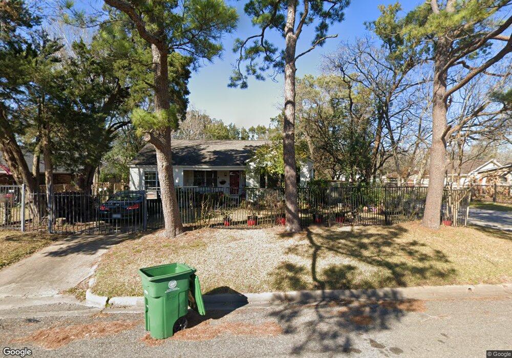 7035 Kinney St, Houston, TX 77087 - photo 1