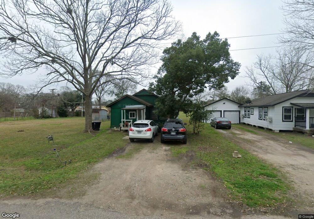 408 E Foley St, Alvin, TX 77511 - photo 1