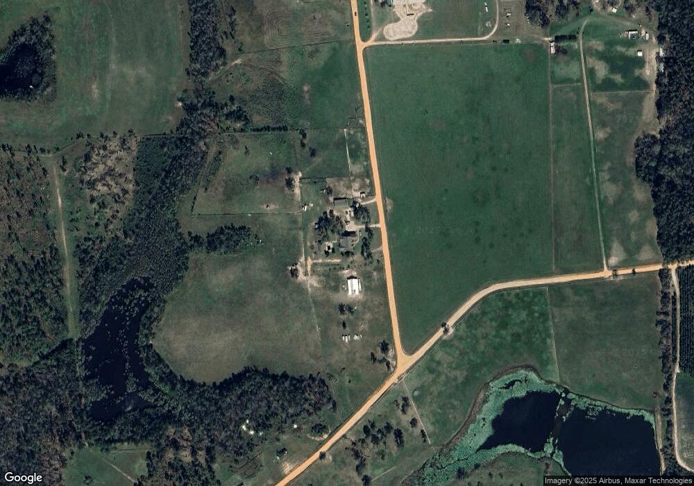 121 Apache Trail unit 228, Douglas, GA 31533 - photo 1