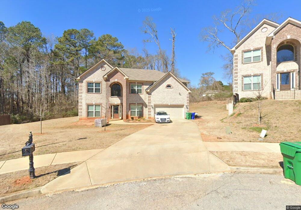 4931 Lynnonhall Ct unit 29, Lithonia, GA 30038 - photo 1
