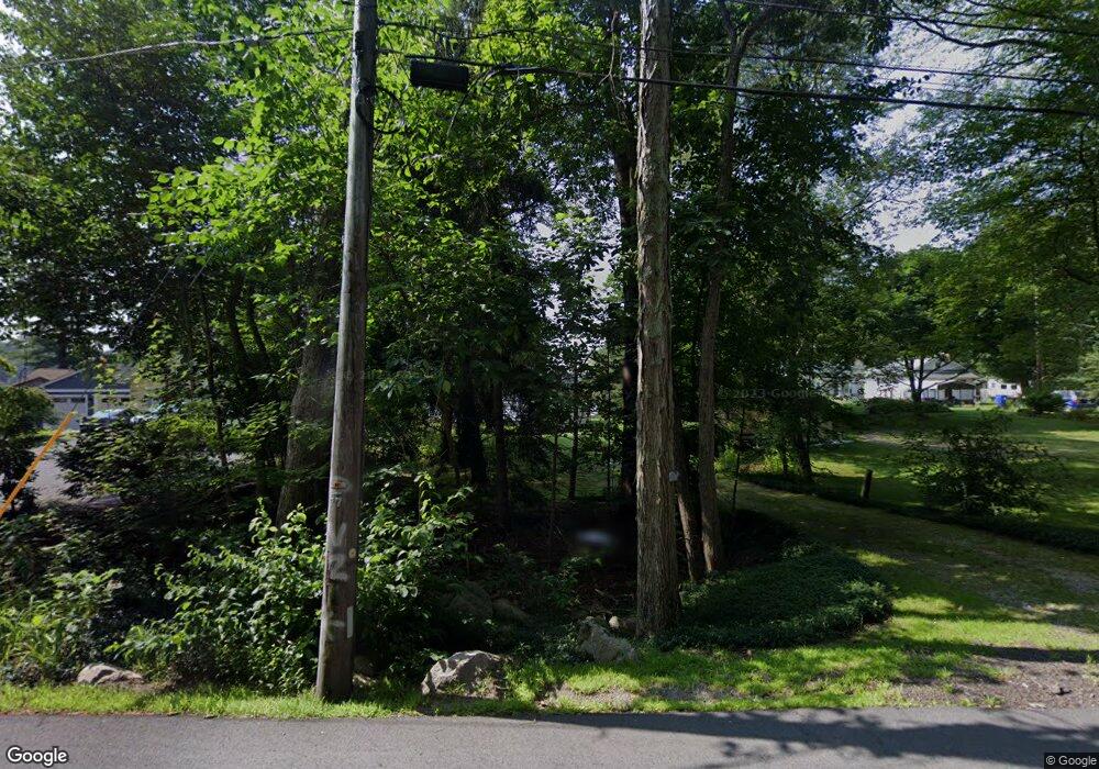 122 Manchaug Rd, Sutton, MA 01590 - photo 1