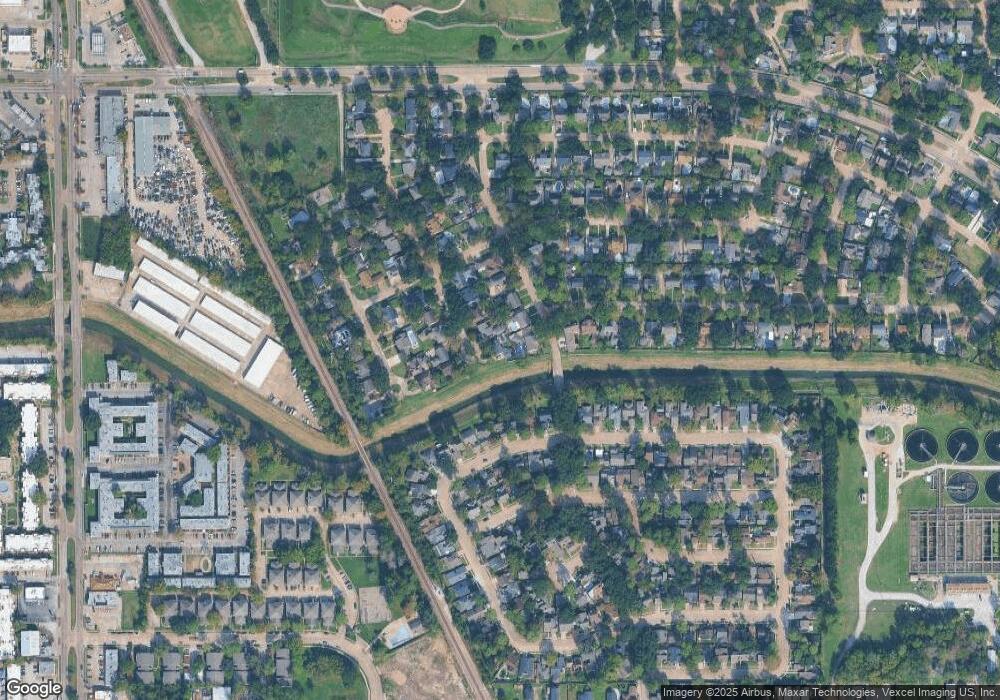 5502 Oak Trail Ln, Houston, TX 77091 - photo 1